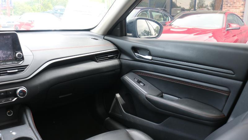 Nissan Altima 2.5 SR Sedan 2022