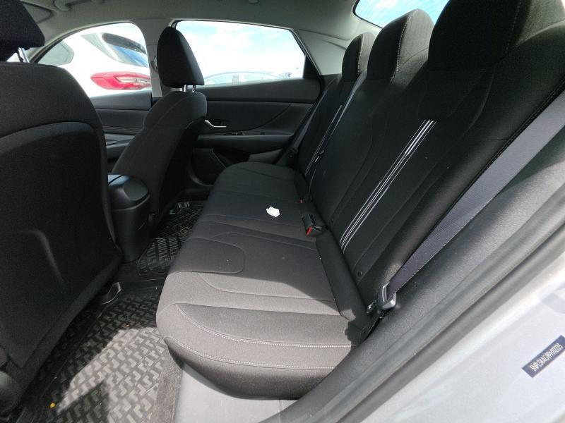 Hyundai Elantra SEL IVT 2023
