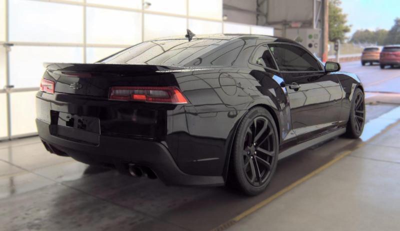 Chevrolet Camaro 2dr Cpe ZL1 2015