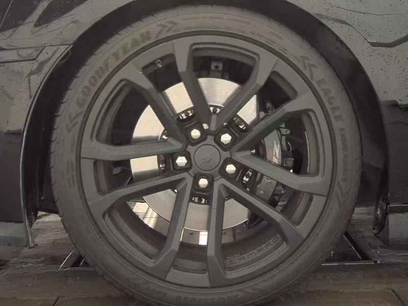 Chevrolet Camaro 2dr Cpe ZL1 2015