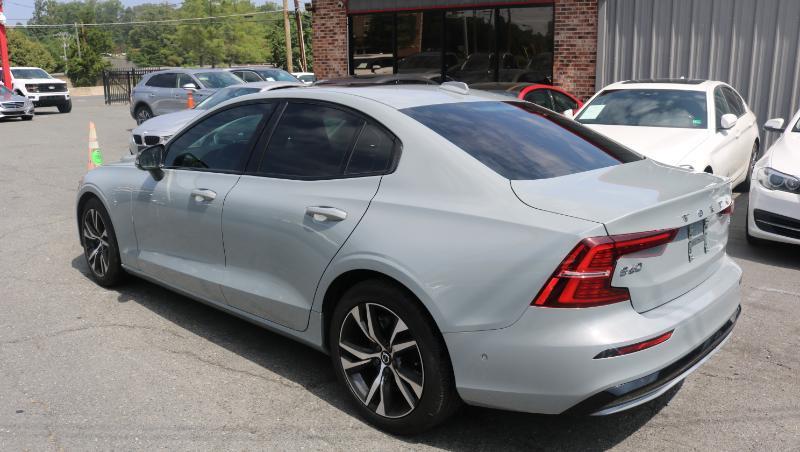 Volvo S60 B5 AWD Plus 2025