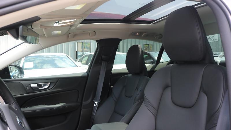 Volvo S60 B5 AWD Plus 2025