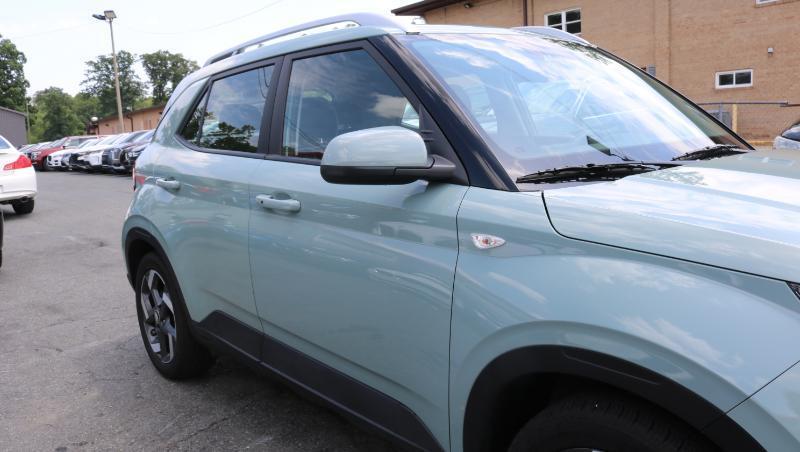 Hyundai Venue Limited IVT 2025