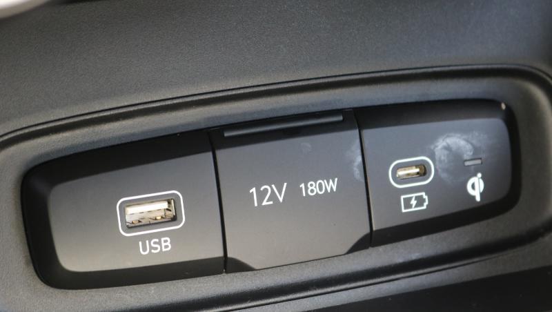 Hyundai Venue Limited IVT 2025