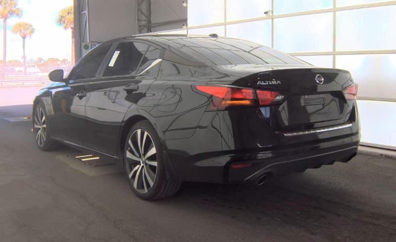 Nissan Altima 2.5 SR Sedan 2022