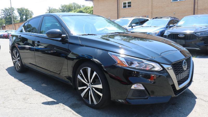 Nissan Altima 2.5 SR Sedan 2022
