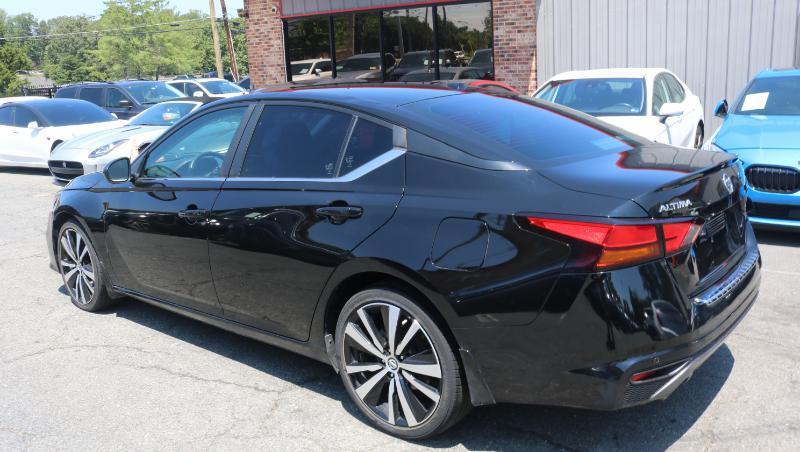 Nissan Altima 2.5 SR Sedan 2022