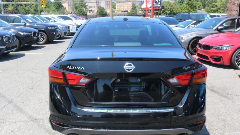 Nissan Altima 2.5 SR Sedan 2022