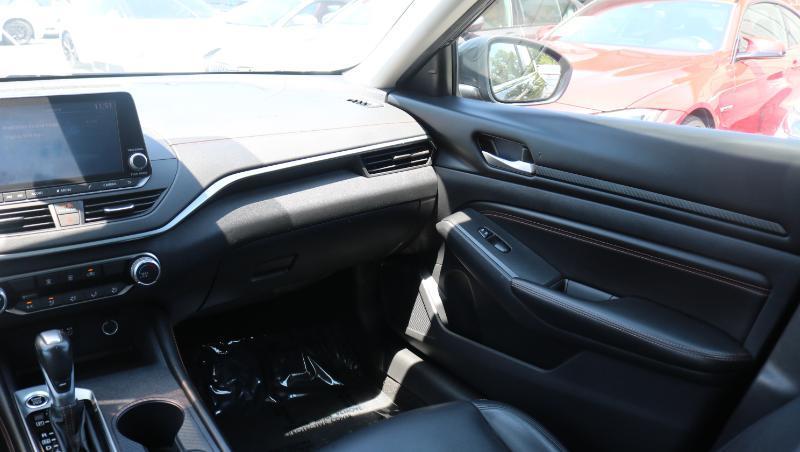 Nissan Altima 2.5 SR Sedan 2022