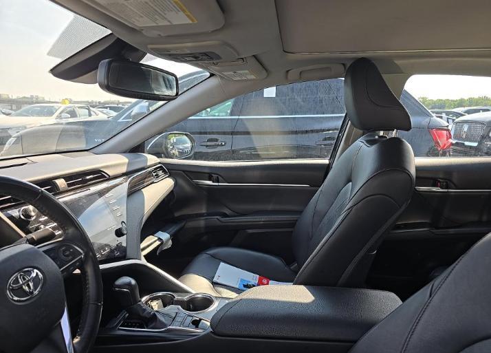 Toyota Camry XLE Auto (Natl) 2019