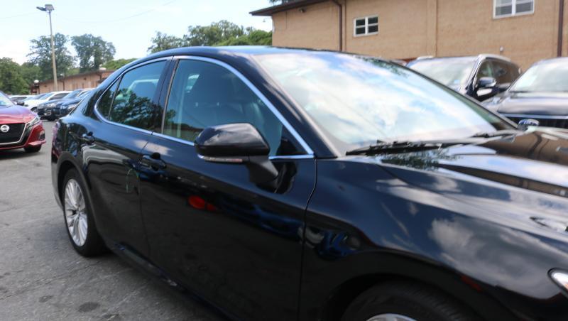 Toyota Camry XLE Auto (Natl) 2019