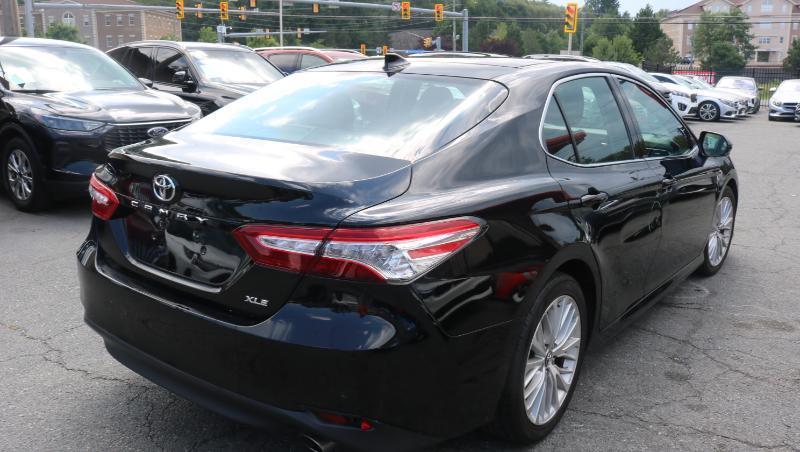 Toyota Camry XLE Auto (Natl) 2019