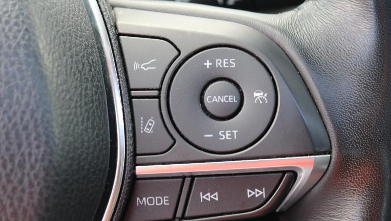 Toyota Camry XLE Auto (Natl) 2019