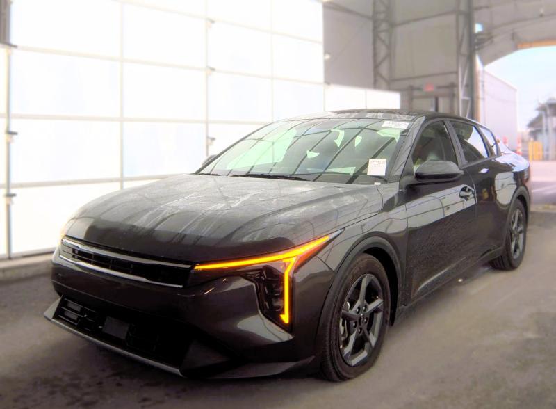 Kia K4 LXS FWD 2025