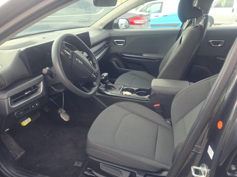 Kia K4 LXS FWD 2025