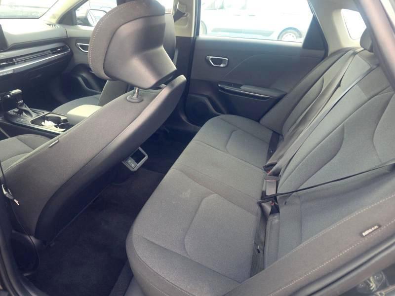 Kia K4 LXS FWD 2025