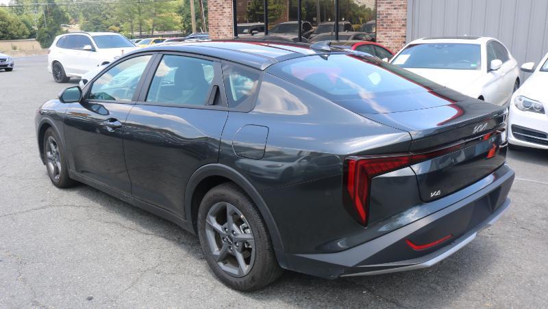 Kia K4 LXS FWD 2025