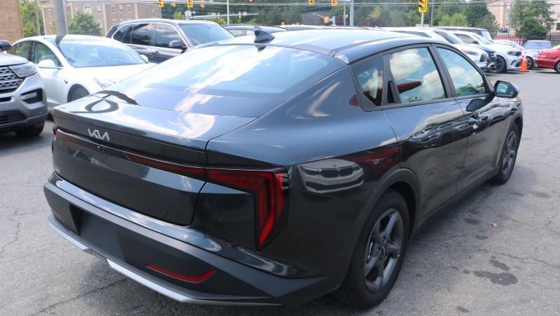 Kia K4 LXS FWD 2025