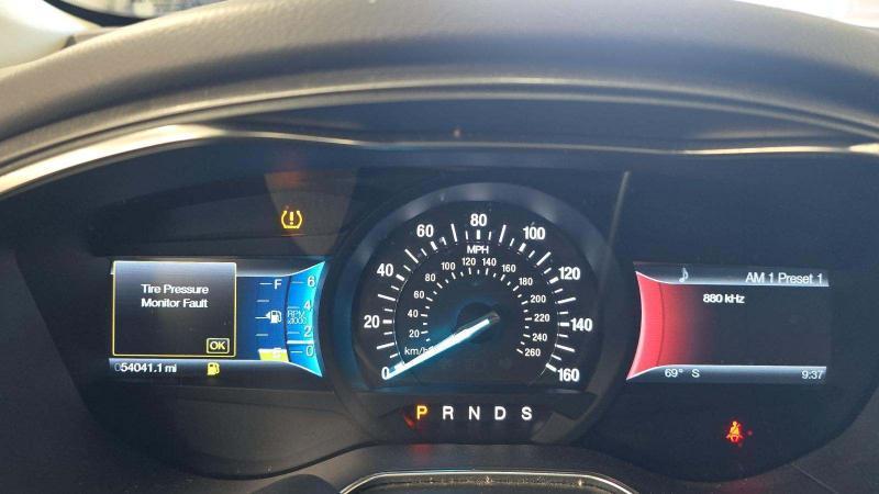 Ford Fusion 4dr Sdn Titanium FWD 2014