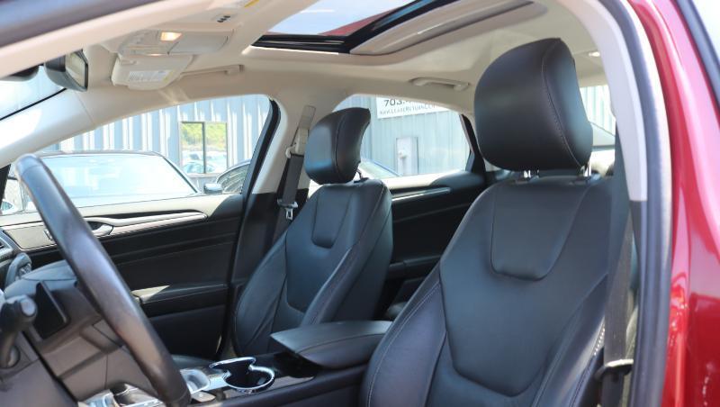 Ford Fusion 4dr Sdn Titanium FWD 2014
