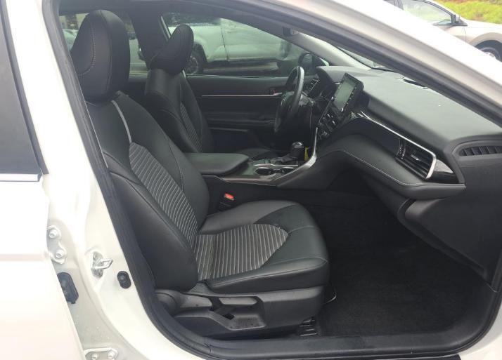 Toyota Camry Hybrid SE Nightshade CVT (Natl) 2023