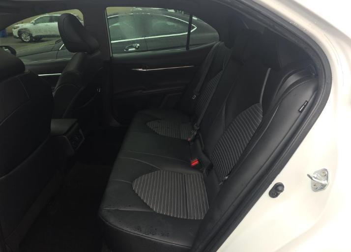 Toyota Camry Hybrid SE Nightshade CVT (Natl) 2023