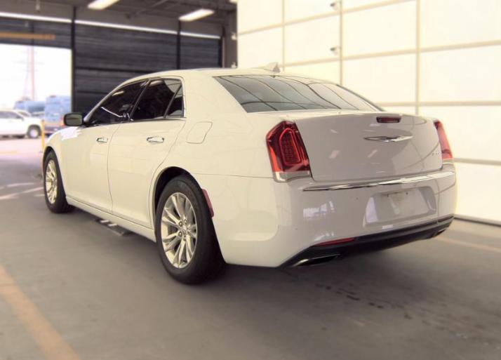Chrysler 300 300C RWD 2017