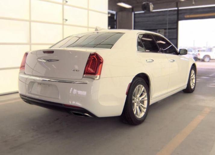 Chrysler 300 300C RWD 2017