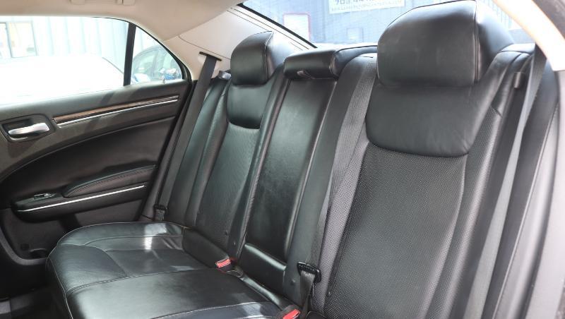 Chrysler 300 300C RWD 2017