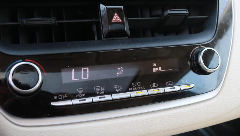 Toyota Corolla LE CVT (Natl) 2020