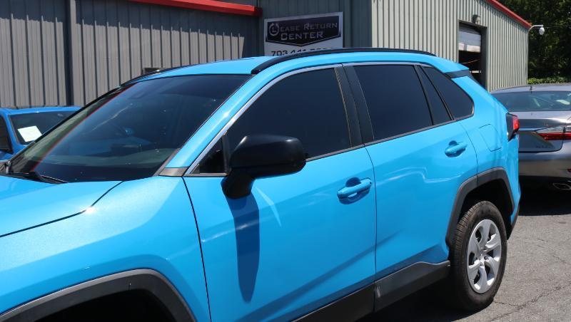 Toyota RAV4 LE FWD (Natl) 2021