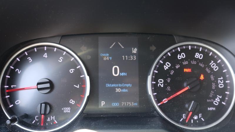 Toyota RAV4 LE FWD (Natl) 2021