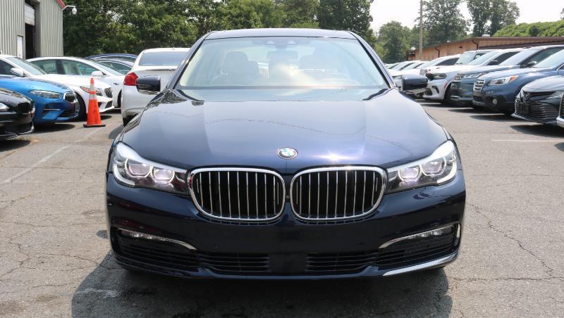 BMW 7 Series 4dr Sdn 740i RWD 2016