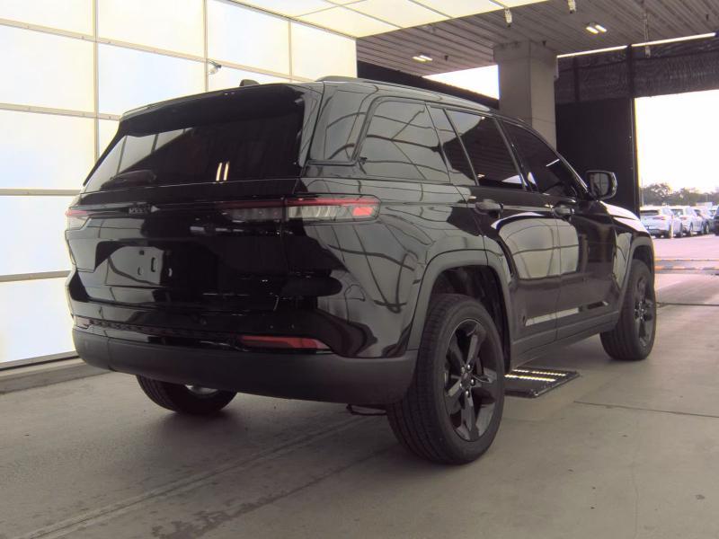 Jeep Grand Cherokee  2023