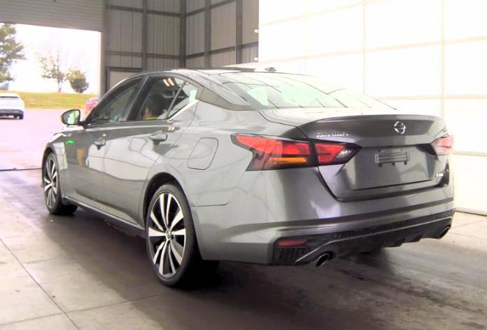 Nissan Altima 2.5 SR AWD Sedan 2021