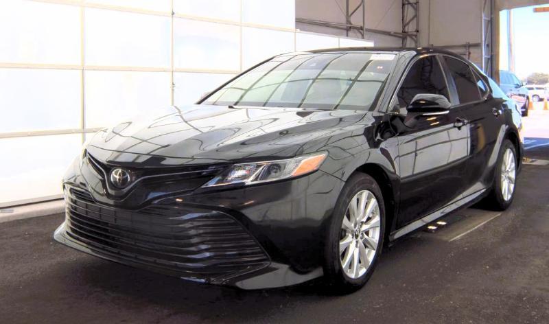 Toyota Camry LE Auto (Natl) 2018