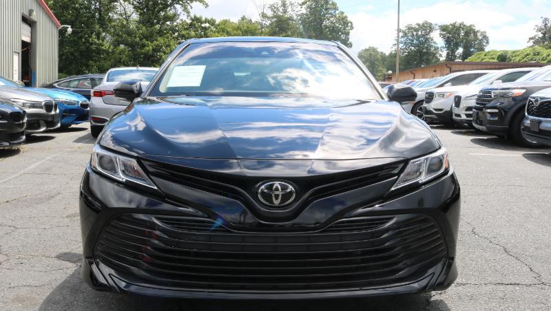 Toyota Camry LE Auto (Natl) 2018