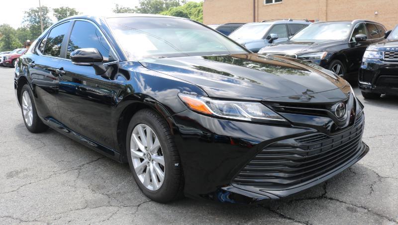 Toyota Camry LE Auto (Natl) 2018