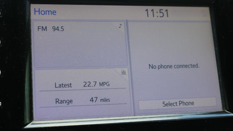 Toyota Camry LE Auto (Natl) 2018