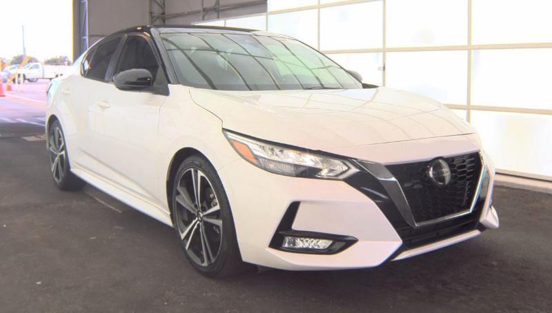 Nissan Sentra SR CVT 2021