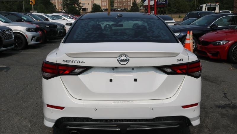 Nissan Sentra SR CVT 2021