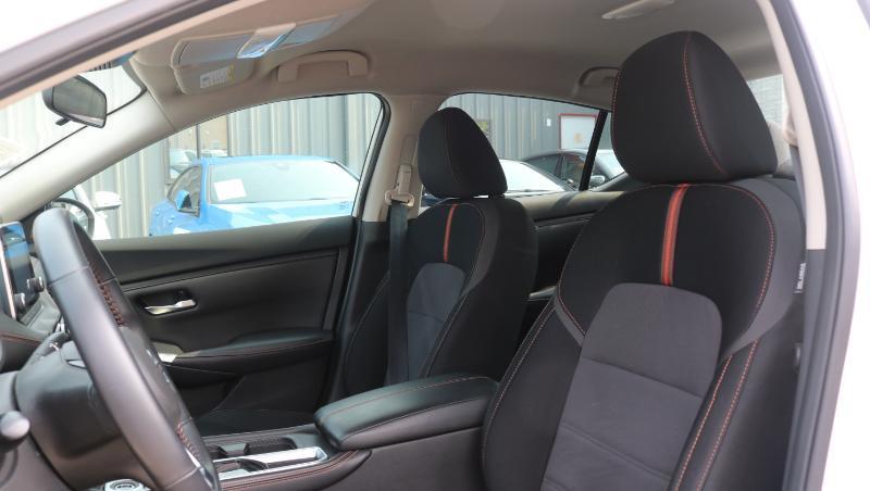 Nissan Sentra SR CVT 2021