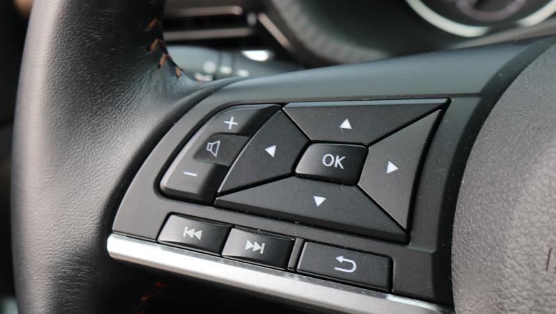 Nissan Sentra SR CVT 2021