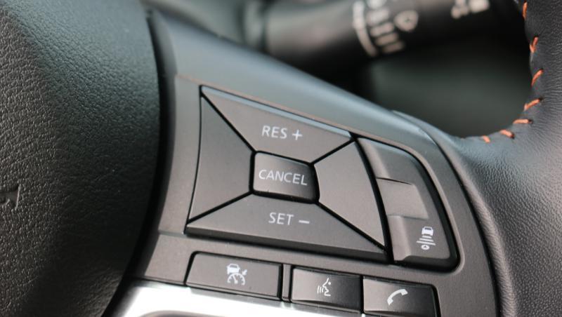 Nissan Sentra SR CVT 2021