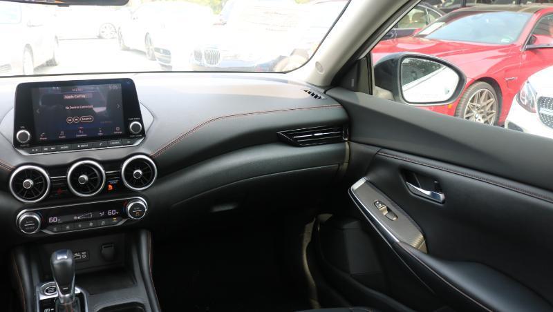 Nissan Sentra SR CVT 2021