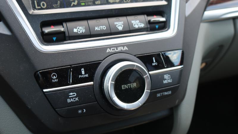 Acura MDX FWD 4dr Tech Pkg 2015