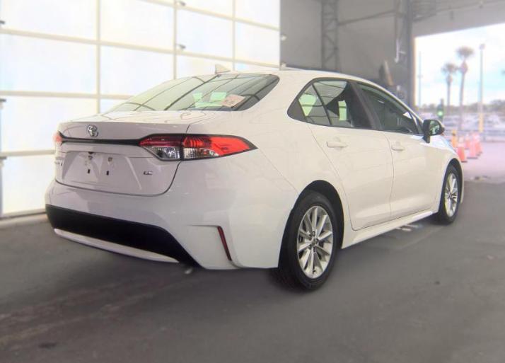 Toyota Corolla LE CVT (Natl) 2021