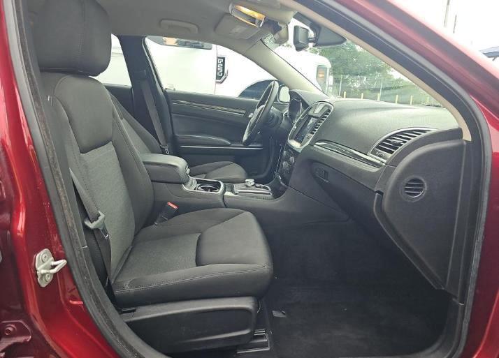 Chrysler 300 Touring RWD 2020