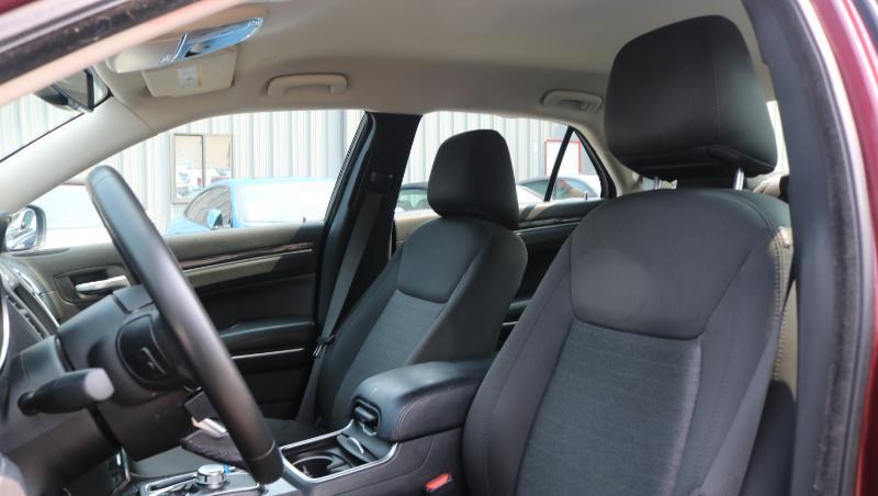 Chrysler 300 Touring RWD 2020