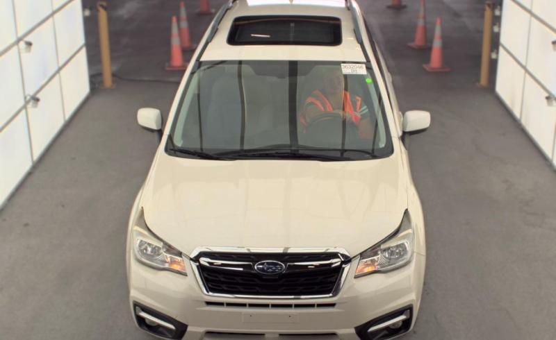 Subaru Forester 2.5i Limited CVT 2017